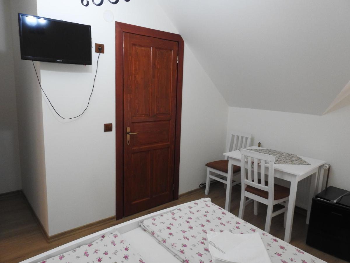 Skigyimes Guesthouse Lunca de Sus Luaran gambar